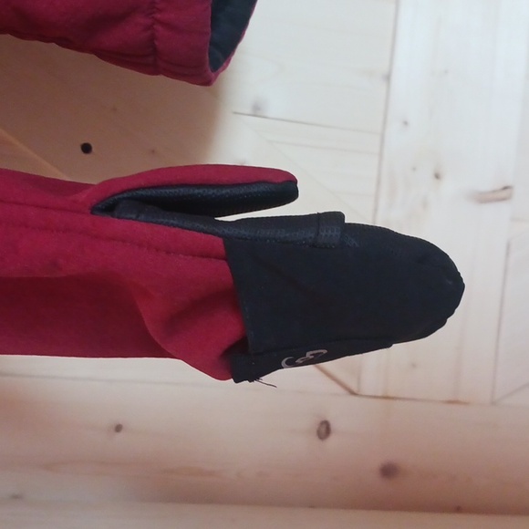 Red Loki Jacket - Picture 5 of 11